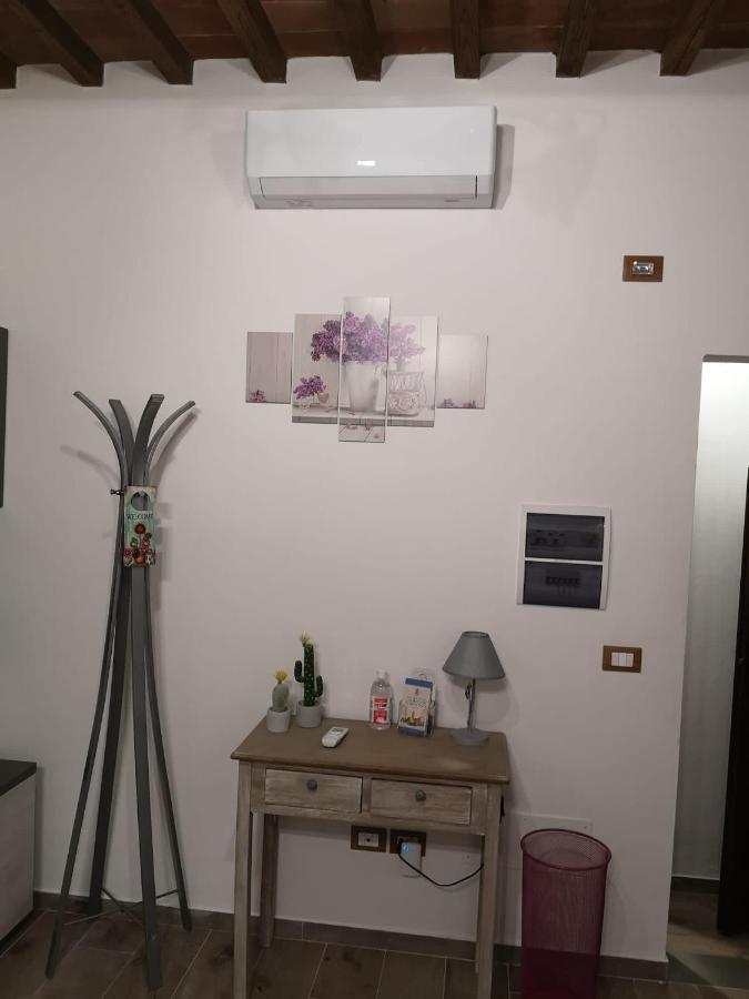 Castiglion Fiorentino Chicca Sotto La Torre 外观 照片